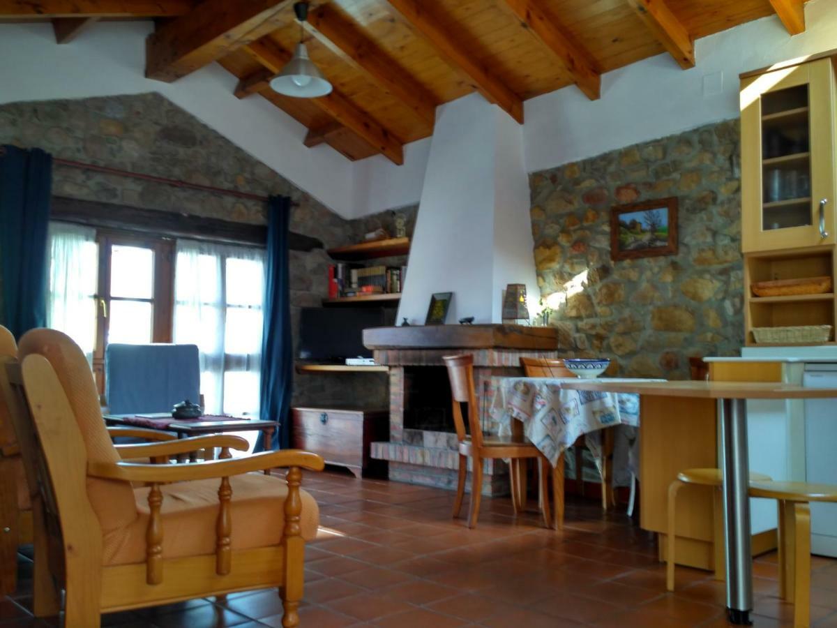 Aldea De Ribadesella Guest House Sardalla ภายนอก รูปภาพ