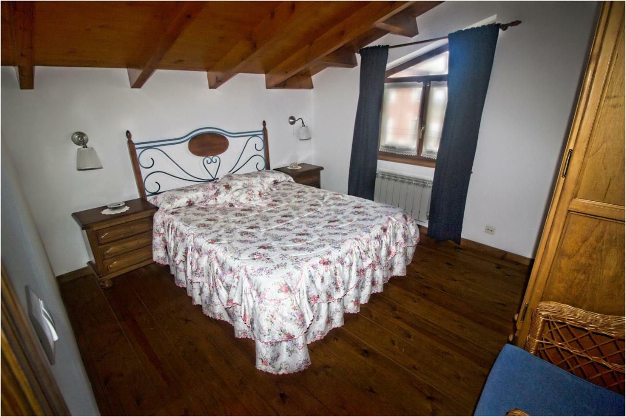 Aldea De Ribadesella Guest House Sardalla ภายนอก รูปภาพ