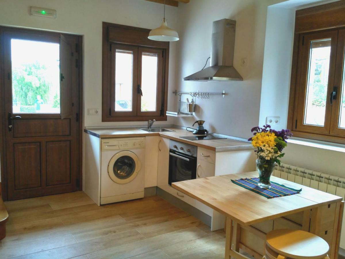 Aldea De Ribadesella Guest House Sardalla ภายนอก รูปภาพ